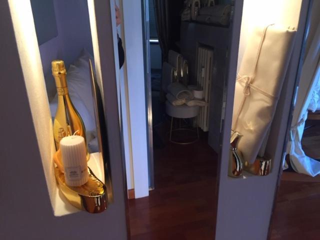 Little Suite Near Lake Verbania Buitenkant foto