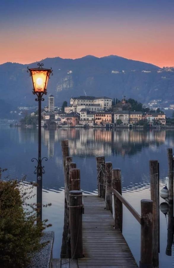 Little Suite Near Lake Verbania Buitenkant foto