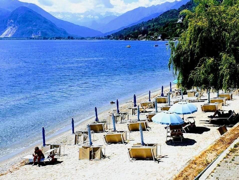 Little Suite Near Lake Verbania Buitenkant foto