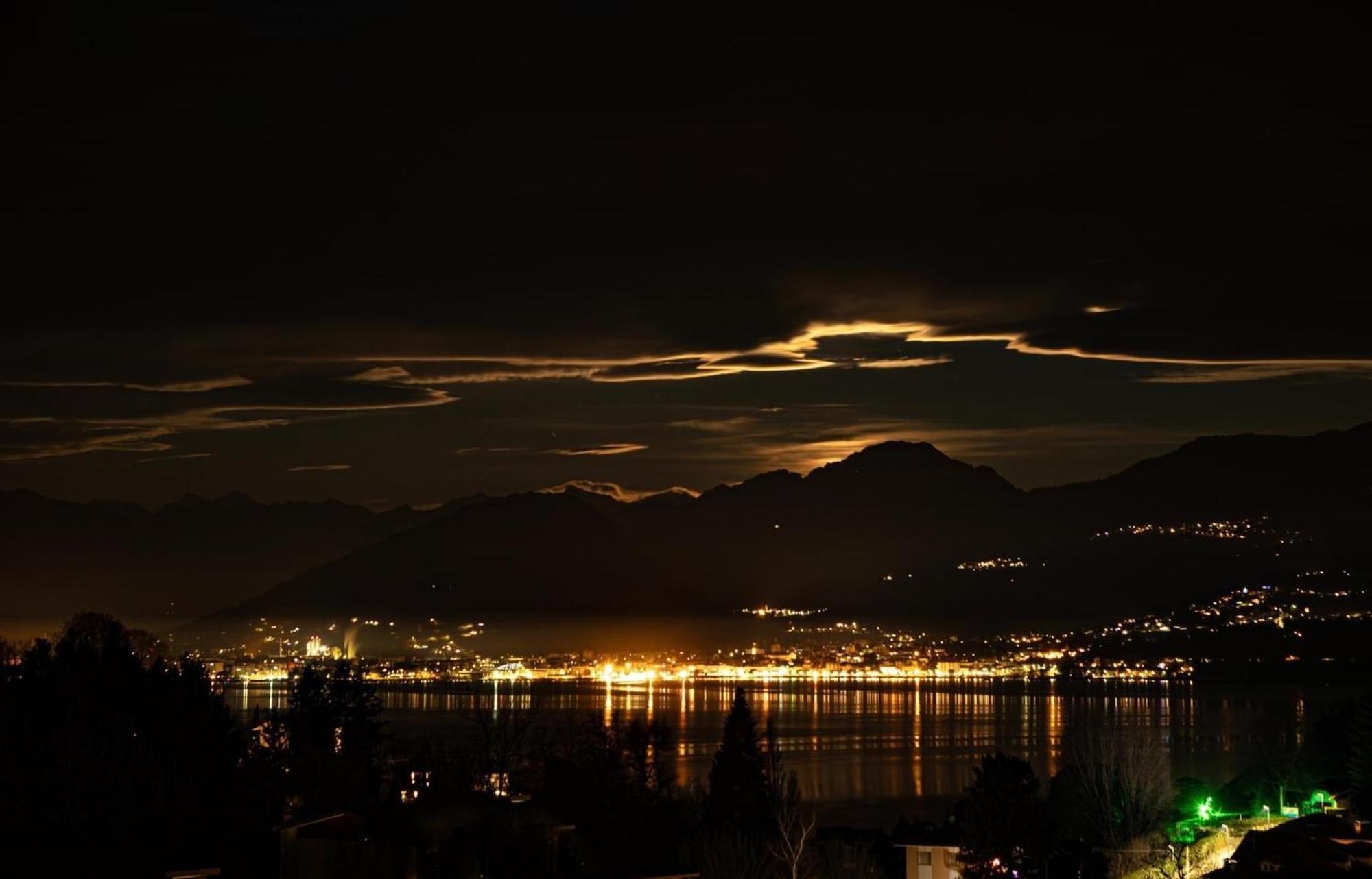 Little Suite Near Lake Verbania Buitenkant foto